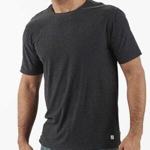 Vuori Men’s Strato Tech Tee Charcoal Heather Gray Size Large